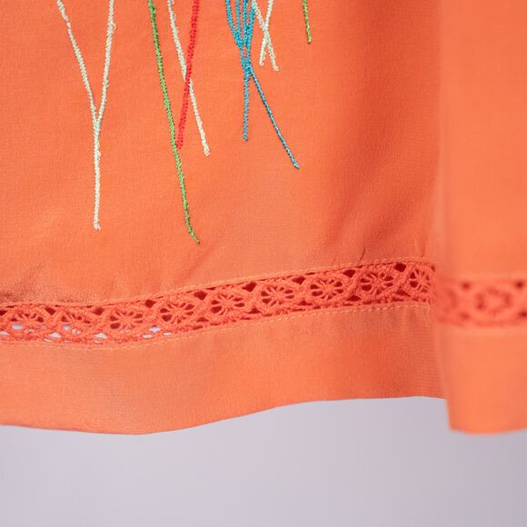 Diane Von Furstenberg Women's Size MEDIUM 100% Silk Beaded Embroidered Blouse - Picture 7 of 9